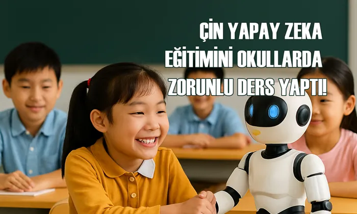 Çin, Yapay Zeka Eğitimini Okullarda Zorunlu Kılıyor: 6 Yaşındaki Çocuklar Artık Yapay Zeka Öğrenecek! Çinli ilkokul öğrencisi sınıfta yapay zeka robotuyla el sıkışırken gülümsüyor; diğer öğrenciler merakla izliyor. Çinin yapay zeka eğitimini zorunlu yaptığını belirten başlık yer alıyor.