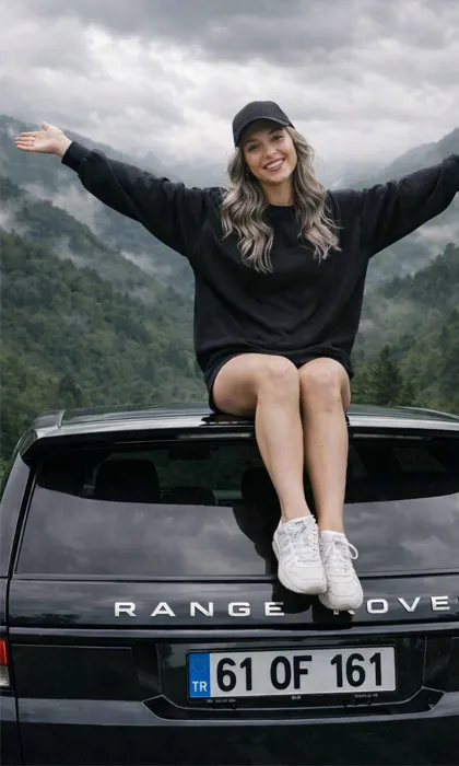 arac uzerinde fotograf promptu karadeniz manzarali