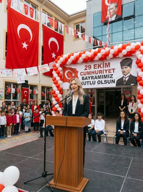 Atatürk İle Kutlama ve 29 Ekim Promptları 29 Ekim Okul Kutlamasi promptu